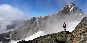 Hiking Mountains of the moon.